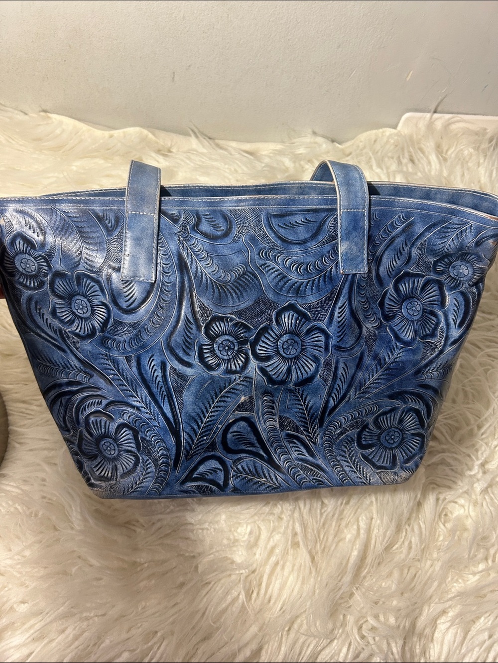 Leaders of leather Embossed Floral Tote Bag blue medium